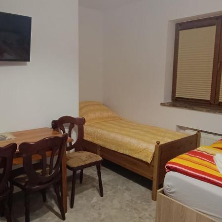 Apartamenty Z Ogrodem Nr 1 Studio 姆拉哥沃 外观 照片
